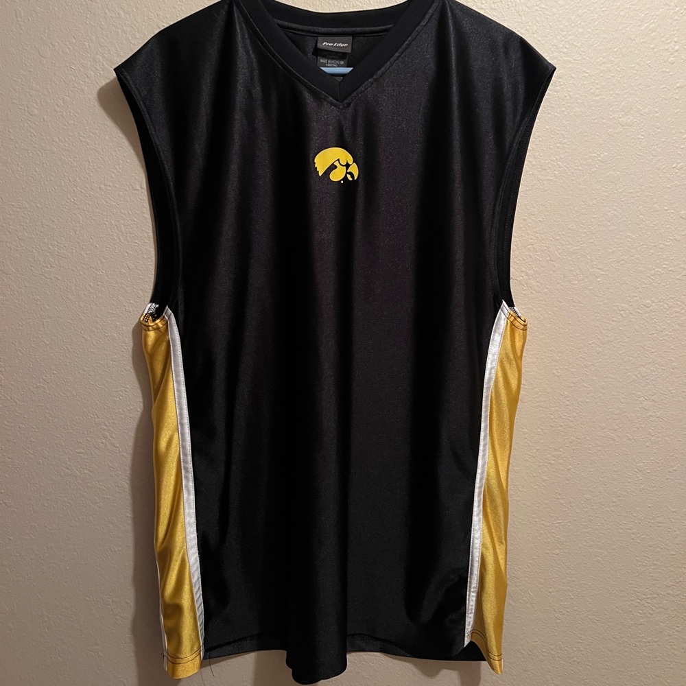 XL Pro Edge Iowa Hawkeye Tank